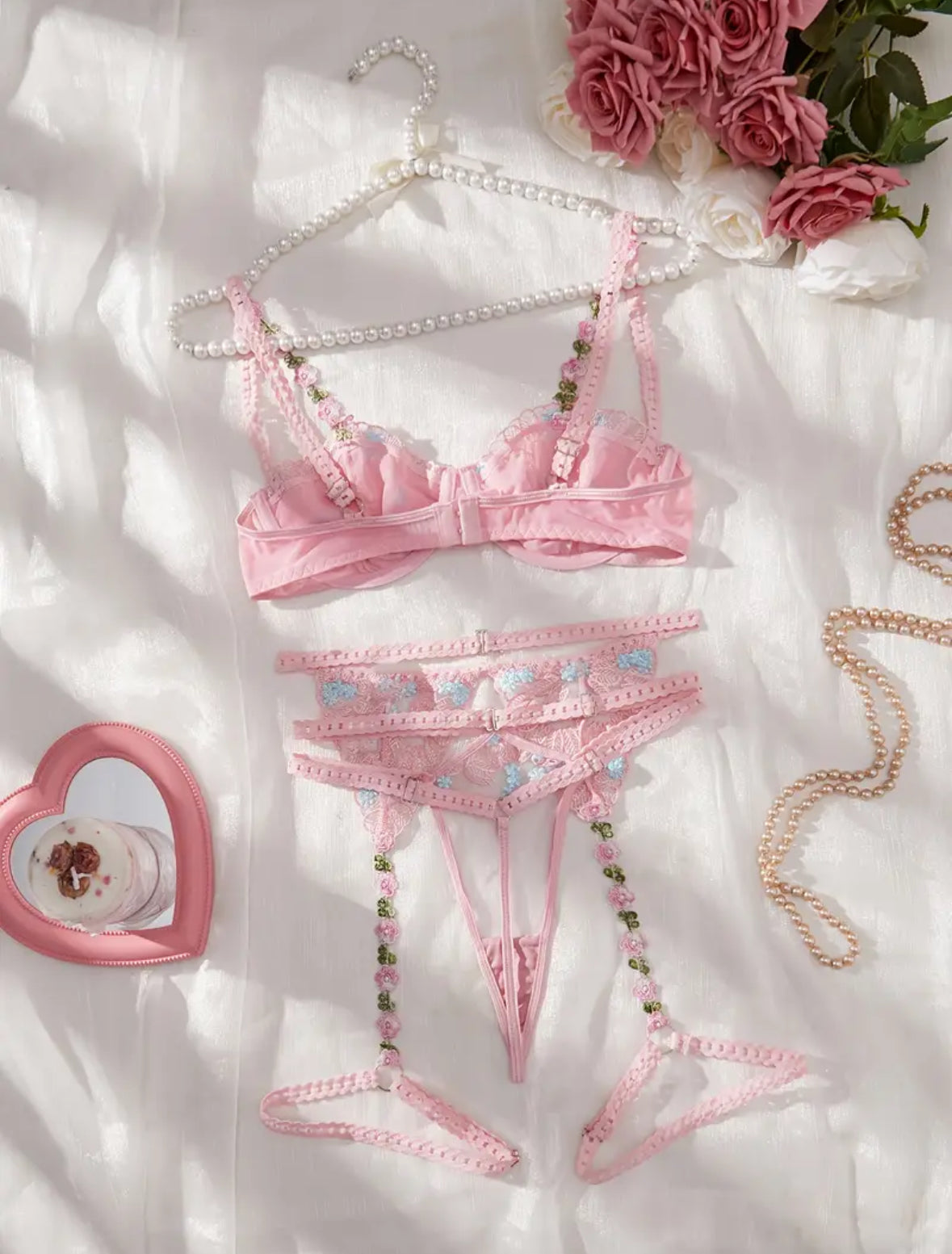Conjunto Lencería Liguero Palo de Rosa con Flores (M)